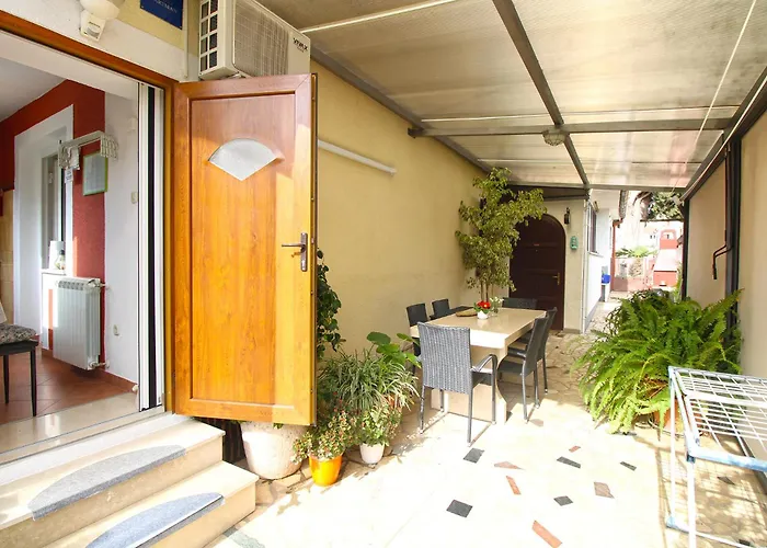 Apartments Fuma 161