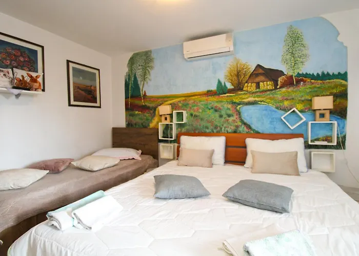 Apartments Fuma 161